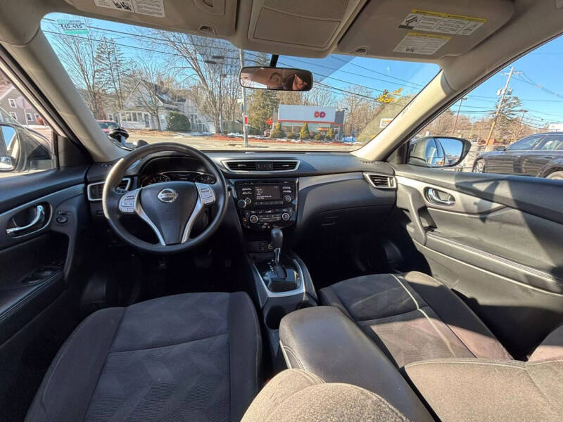 2016 Nissan Rogue SV