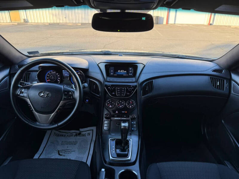 2016 Hyundai Genesis Coupe