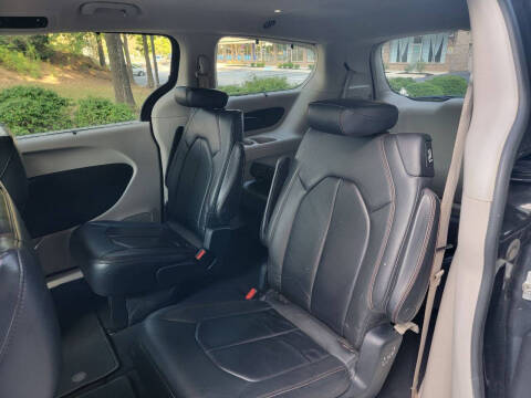 2017 Chrysler Pacifica Touring Plus