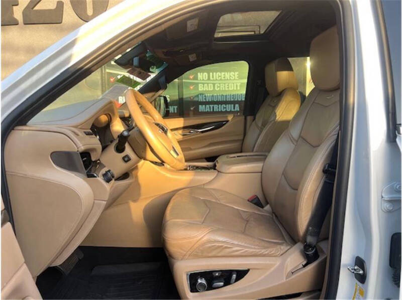 2018 Cadillac Escalade Platinum