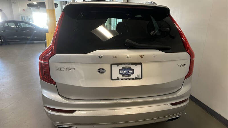 2019 Volvo XC90 T6 Momentum