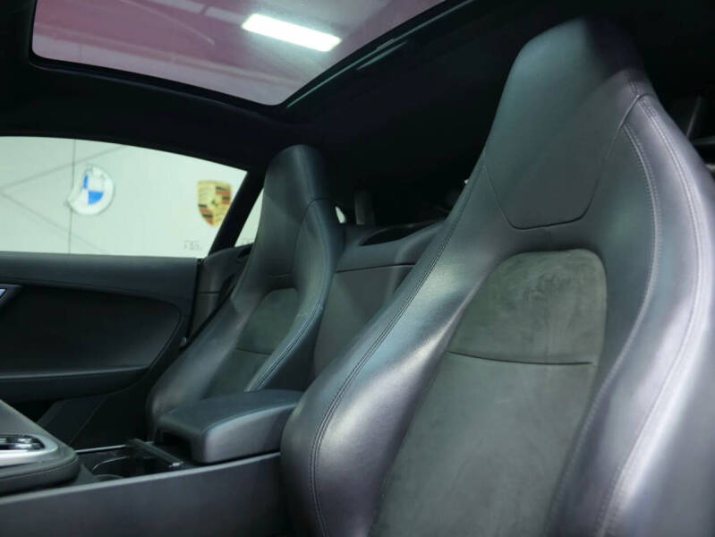 2017 Jaguar F-TYPE Premium