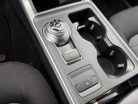 2022 Ford Edge SE