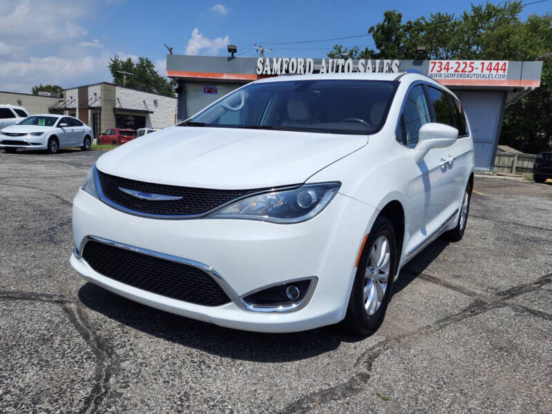 2019 Chrysler Pacifica Touring L