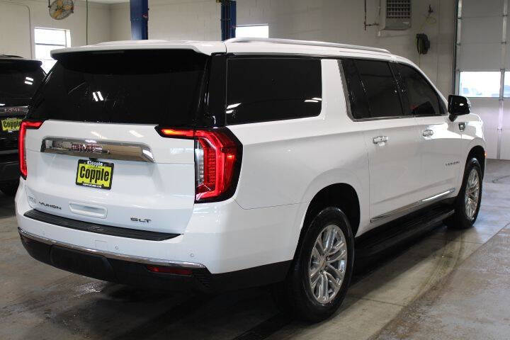 2023 GMC Yukon XL SLT