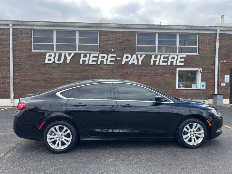 2015 Chrysler 200 for sale at Kar Mart in Milan IL