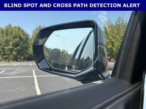 2025 GMC Yukon Elevation