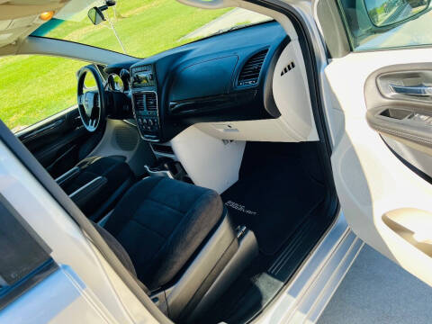 2012 Dodge Grand Caravan American Value Package