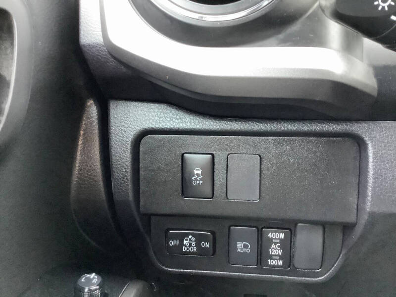 2022 Toyota Tacoma TRD Off-Road