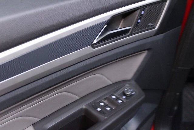 2022 Volkswagen Atlas Cross Sport V6 SEL Premium R-Line 4Motion