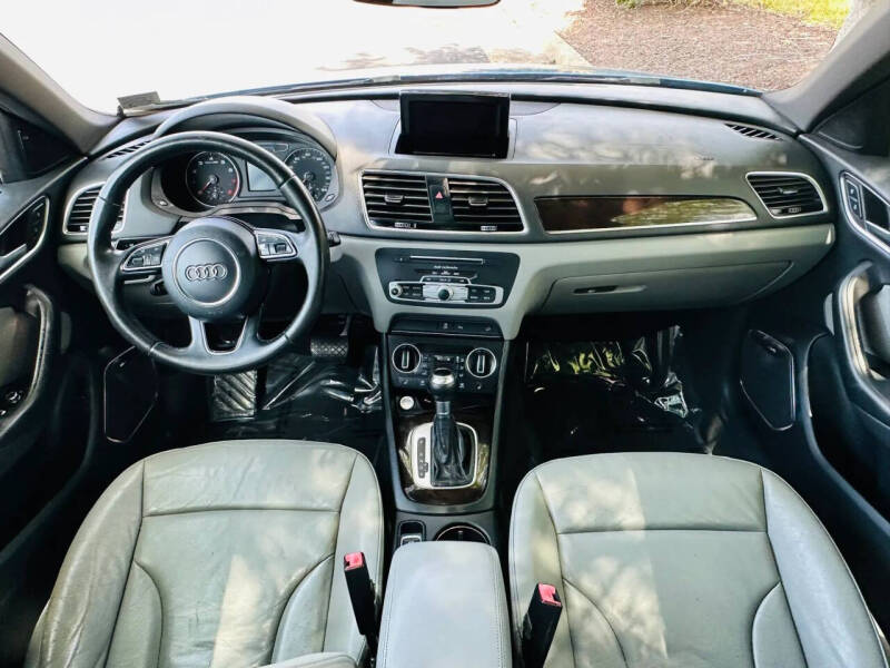 2016 Audi Q3 2.0T Prestige