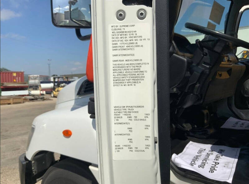 2020 Hino 268A