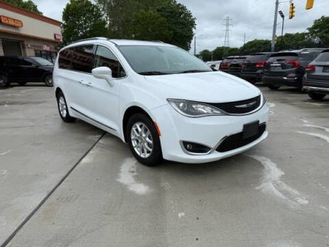 2020 Chrysler Pacifica Touring L