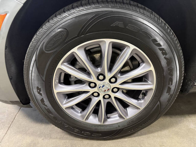2023 Buick Enclave Essence