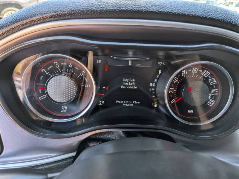 2019 Dodge Challenger SXT