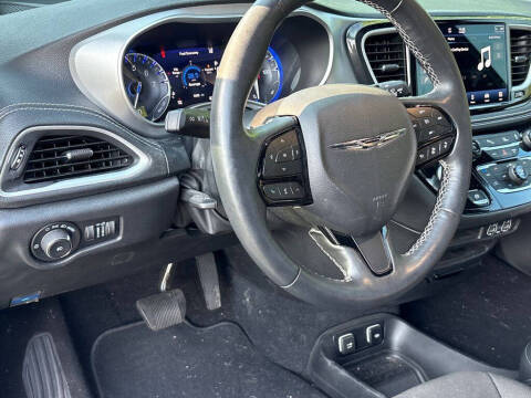 2021 Chrysler Pacifica Touring