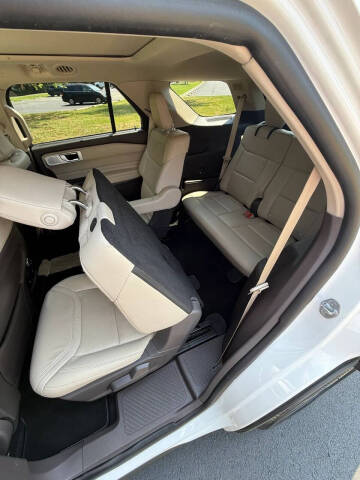 2020 Ford Explorer Platinum