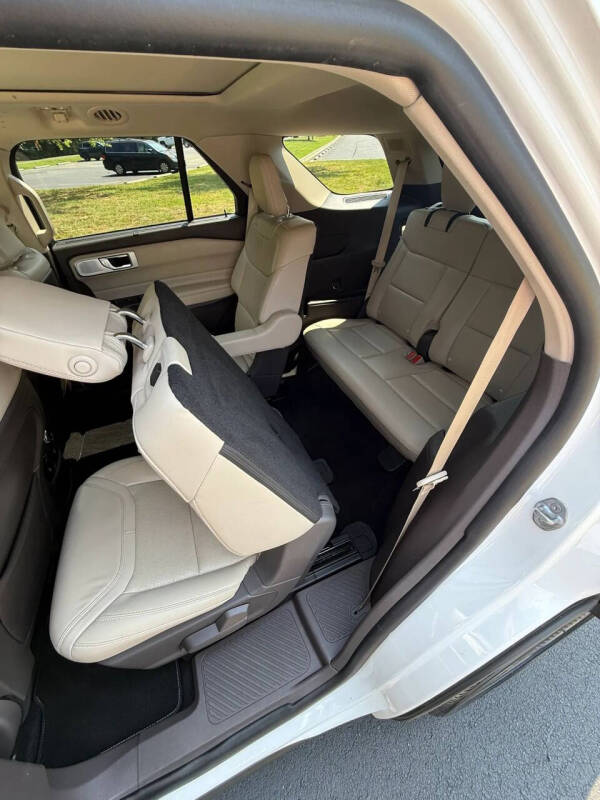 2020 Ford Explorer Platinum
