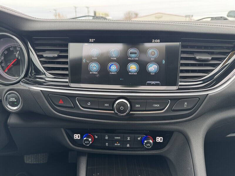 2018 Buick Regal TourX Essence