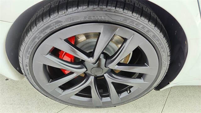 2023 Tesla Model S Plaid