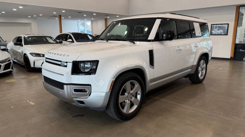 2023 Land Rover Defender 130 SE