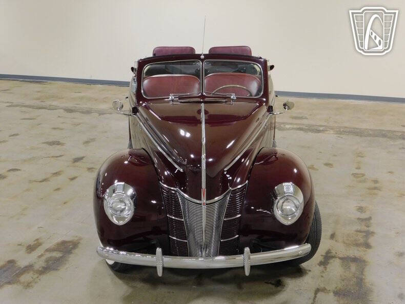 1940 Ford Deluxe