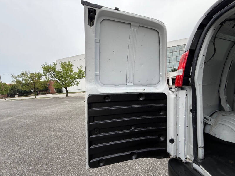 2020 Chevrolet Express 2500