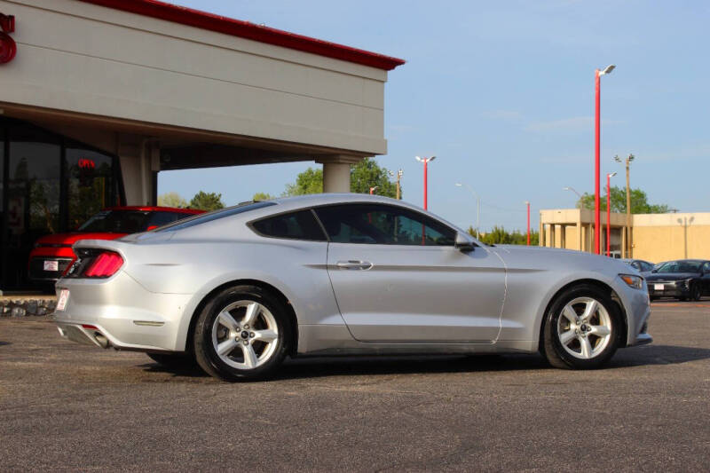 2017 Ford Mustang V6