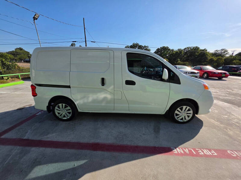 2017 Nissan NV200