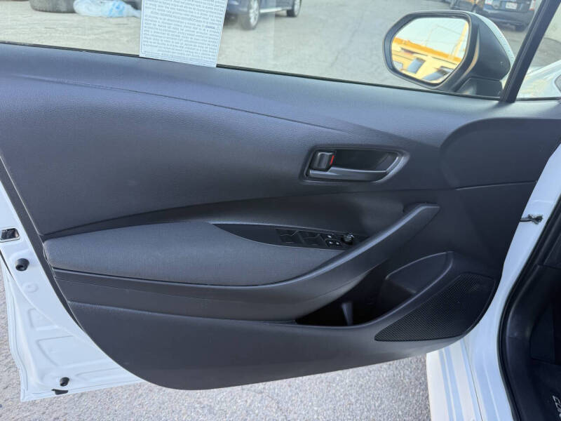 2025 Toyota Corolla Hybrid LE