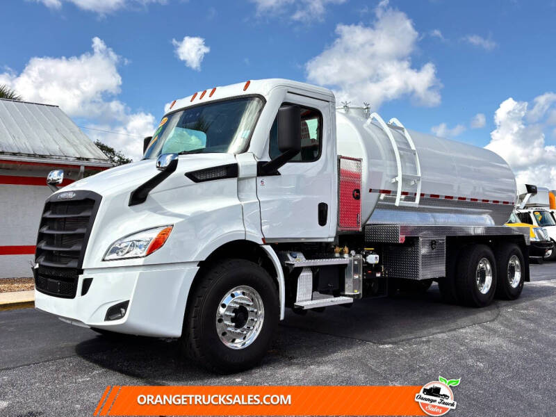 2022 Freightliner Cascadia