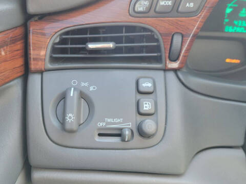 2001 Cadillac DeVille