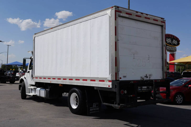 2014 Freightliner M2 106