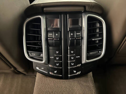 2011 Porsche Cayenne Turbo