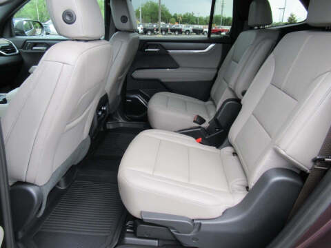 2024 GMC Acadia Elevation