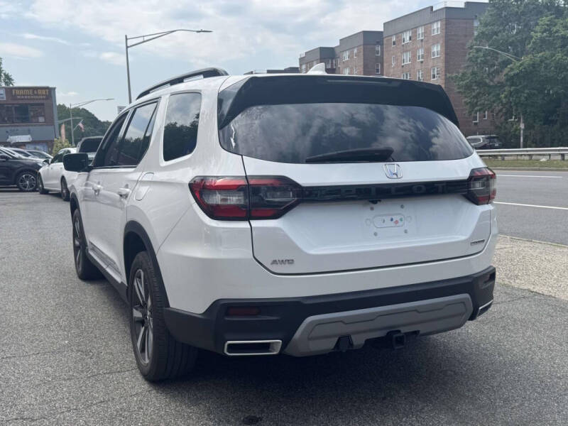 2023 Honda Pilot Touring