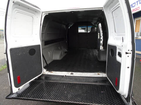 2014 Ford E-Series E-350 SD