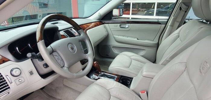 2011 Cadillac DTS