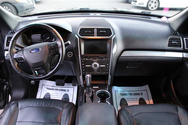 2017 Ford Explorer Sport