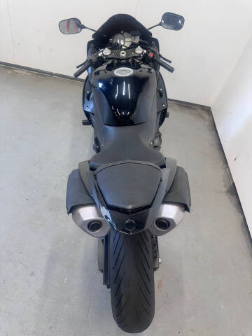 2011 Yamaha YZF-R1