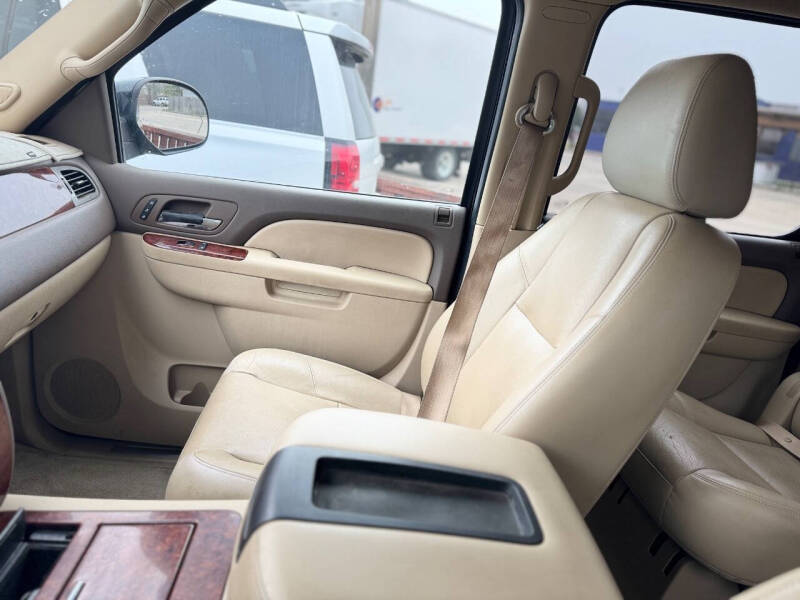 2010 Chevrolet Suburban LTZ