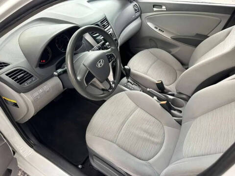 2015 Hyundai Accent GS