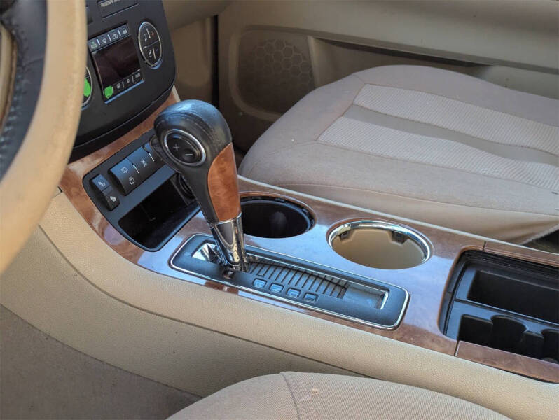 2008 Saturn Outlook XR