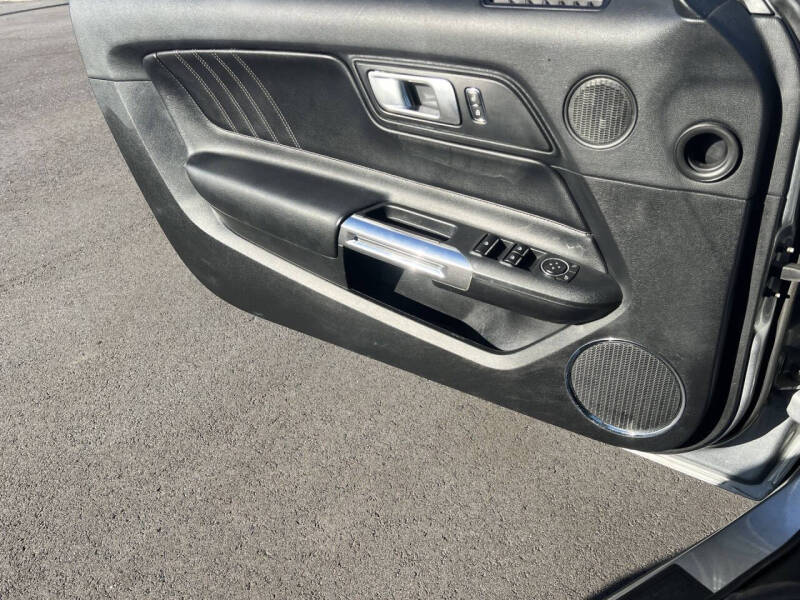 2020 Ford Mustang EcoBoost Premium