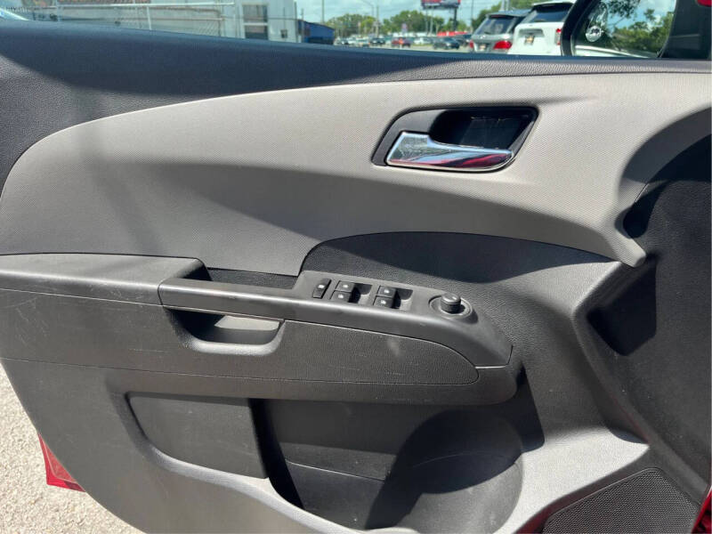 2013 Chevrolet Sonic LT Auto