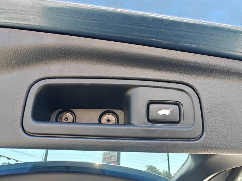 2020 Honda Pilot Touring w/Rear Captain's Chairs