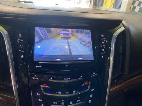 2015 Cadillac Escalade Luxury