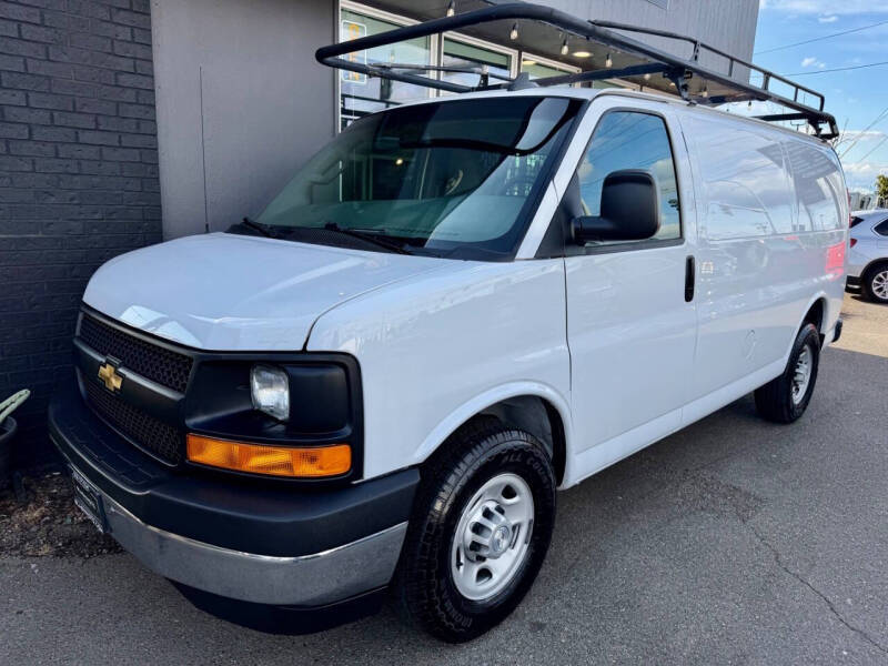2017 Chevrolet Express 2500