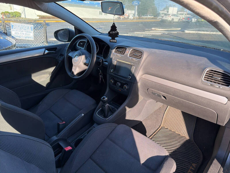 2011 Volkswagen Golf 2.5L PZEV