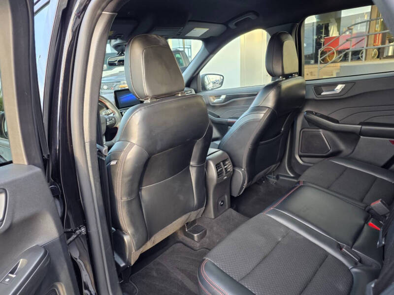 2025 Ford Escape ST-Line